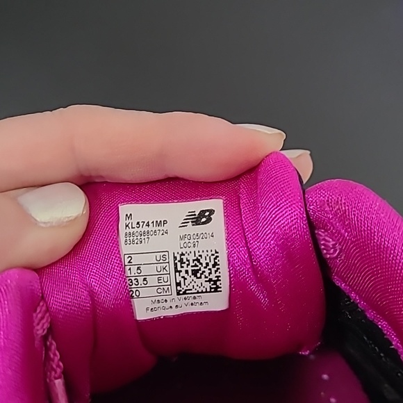 New Balance 574 - Picture 6 of 6